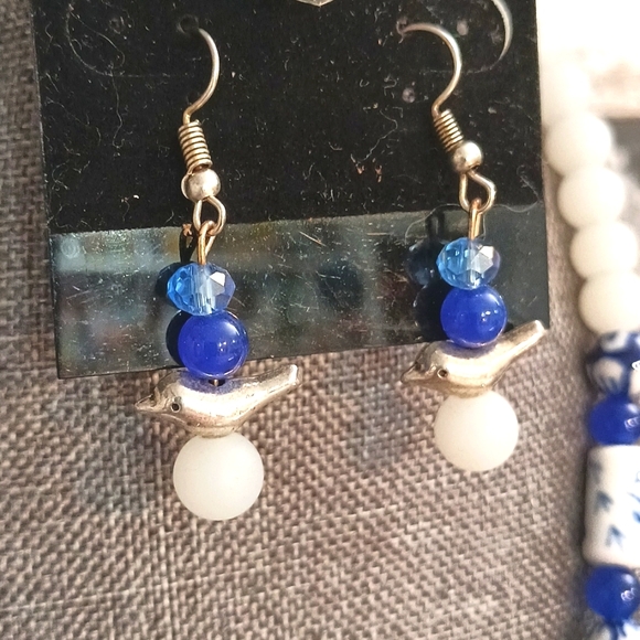 Artisan Necklace & earrings Blue gemstone, seaglass, birds and key NEW - Picture 6 of 9